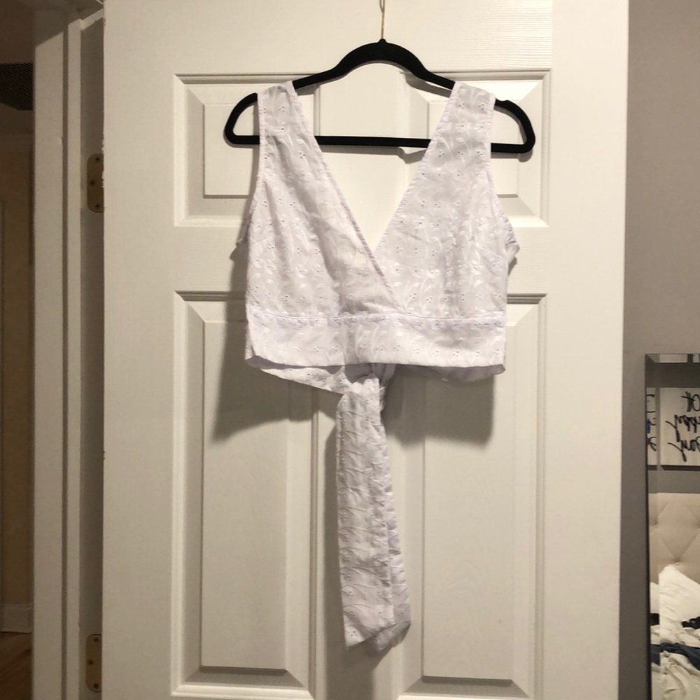 Lace tank top cropped